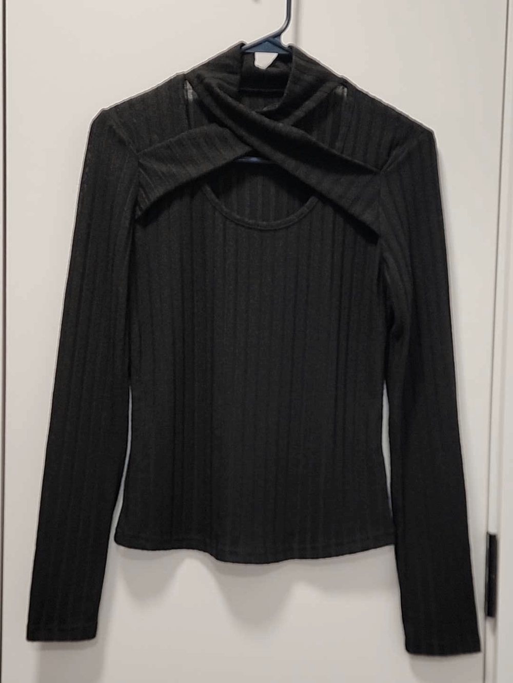 Black Ribbed Long-Sleeve Top with Twist Neck Detail